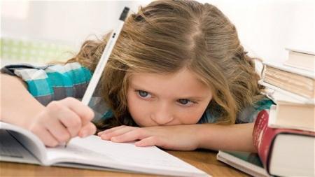 Should homework for children during holidays be banned?