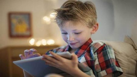 Child experts , 'no', Facebook's ,kids app
