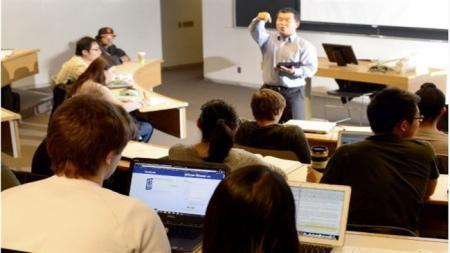 social media, students , listening