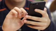 Parents need to monitor kids’ cellphone use