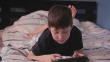 Removing digital devices from the bedroom improves sleep for children